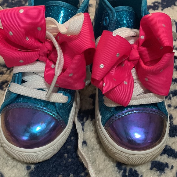 Jojo Siwa shoes - Size 9 Toddler - Picture 3 of 4